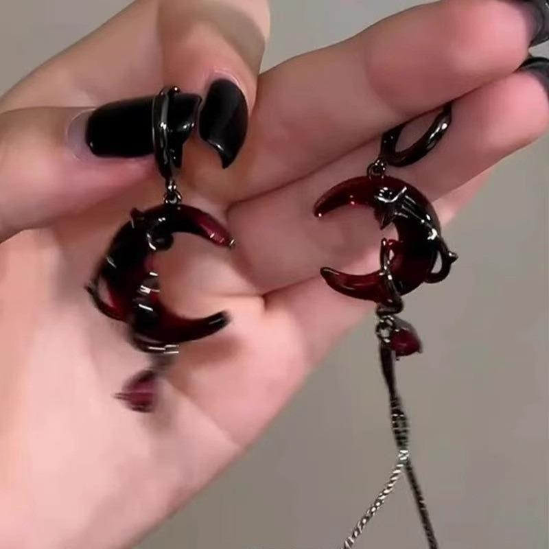 Fashion Gothic Style Asymmetry Red Moon Rose Earrings For Women Punk Japanese Y2K Style Crystal Drop Pendant Earrings Jewelry