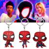 Spider-Man Universum Sammlerstücke Mit Ständer, Umhang Und Schlüsselanhänger