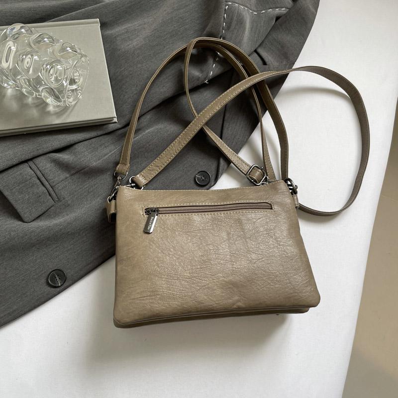 Women's Shoulder Bag Multi-Layer Crossbody Bag Soft Leather Mobile Phone Bag