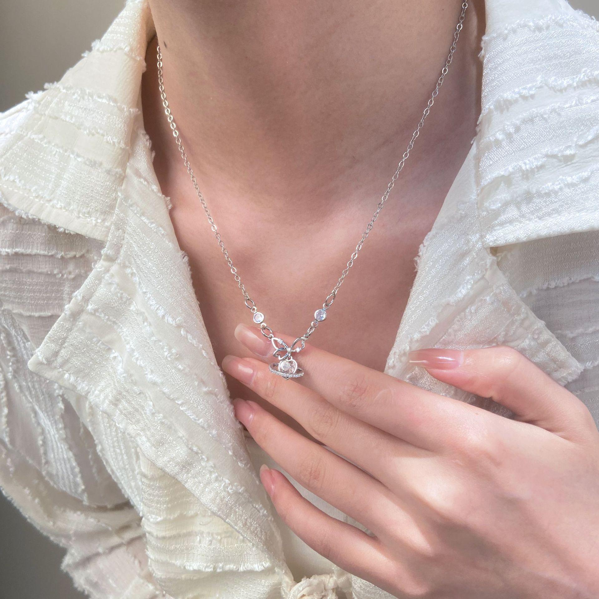 

Французький мінімалізм Advanced Sense Zircon Leaf Pearl Droplet ланцюжок намисто для жінок 1 pcs