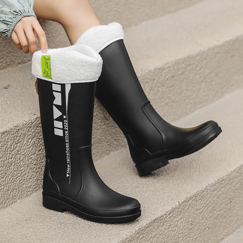 New high tube rain shoes women's water shoes fashion rain boots outdoor rubber shoes fleece thickened non-slip water boots