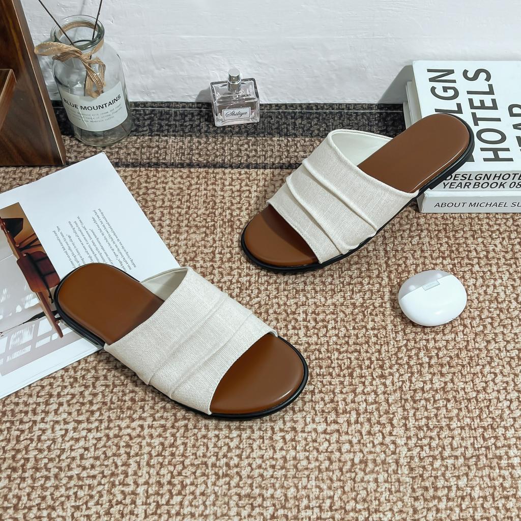 2025 Summer Slippers Female Xia Wears a Pedal Outside, Flat-bottomed Cool Slippers French Retro Women's Shoes Summer Breathable Soft Sole