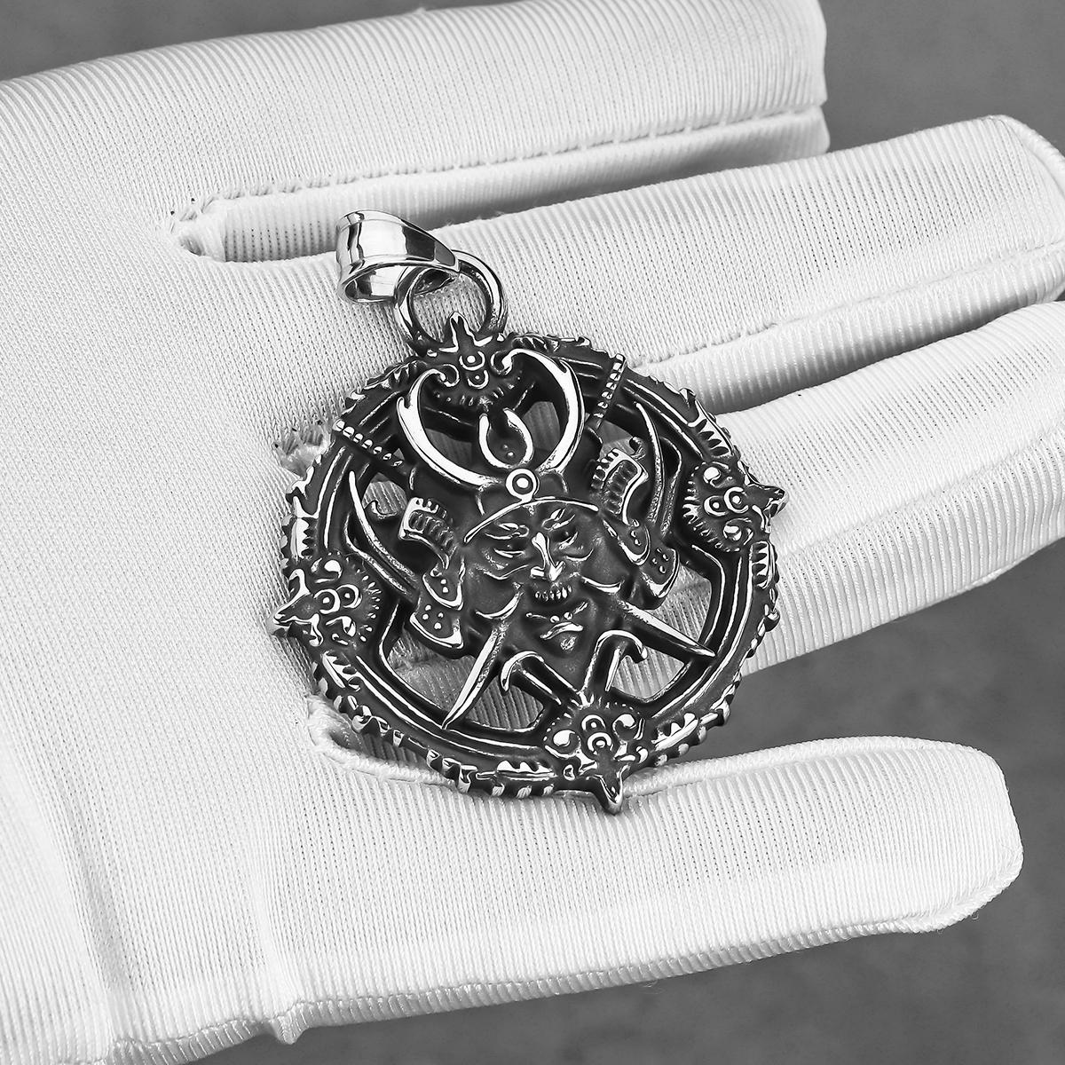 

Vintage Japanese Daimyo Pendant Necklace for Men Stainless Steel Amulet Jewelry Halloween Birthday Party Gift for Boys