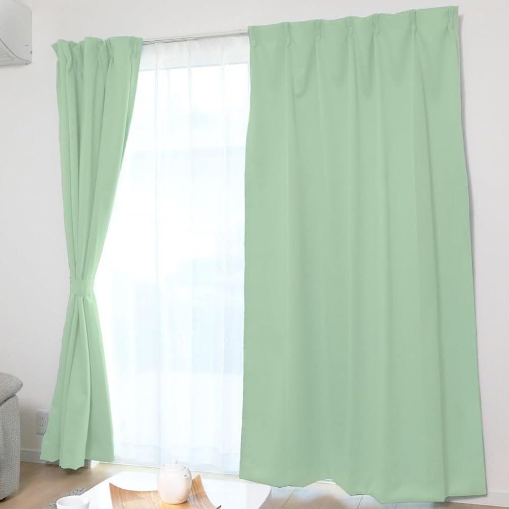 

Iris Plaza Level 1 200cm UV Heat Machine for Living Rooms and Privacy 150cm Wide x 200cm Green Curtains, Blackout, Long, 85% Protection, зелёный