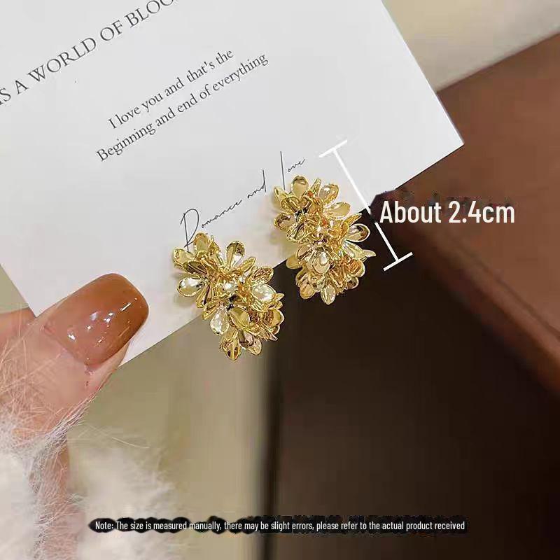 French Vintage Metal Flower Hoop Earrings - Unique Design for Autumn/Winter