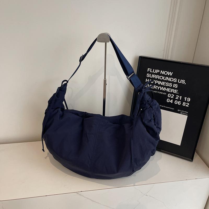 Niche Design Large-Capacity Messenger Bag Commuter Women'S Bag Simple Casual Dumpling Bag Student Large Bag Women'S Korean