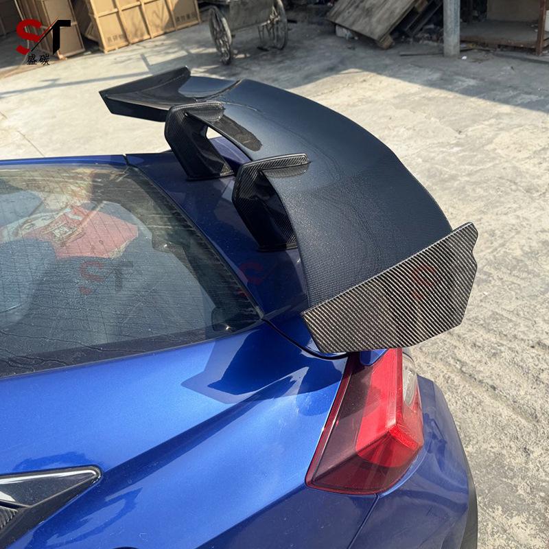 Universal Carbon Fiber Rear Spoiler for Sedans (Fits Mercedes, BMW, Honda, Toyota)