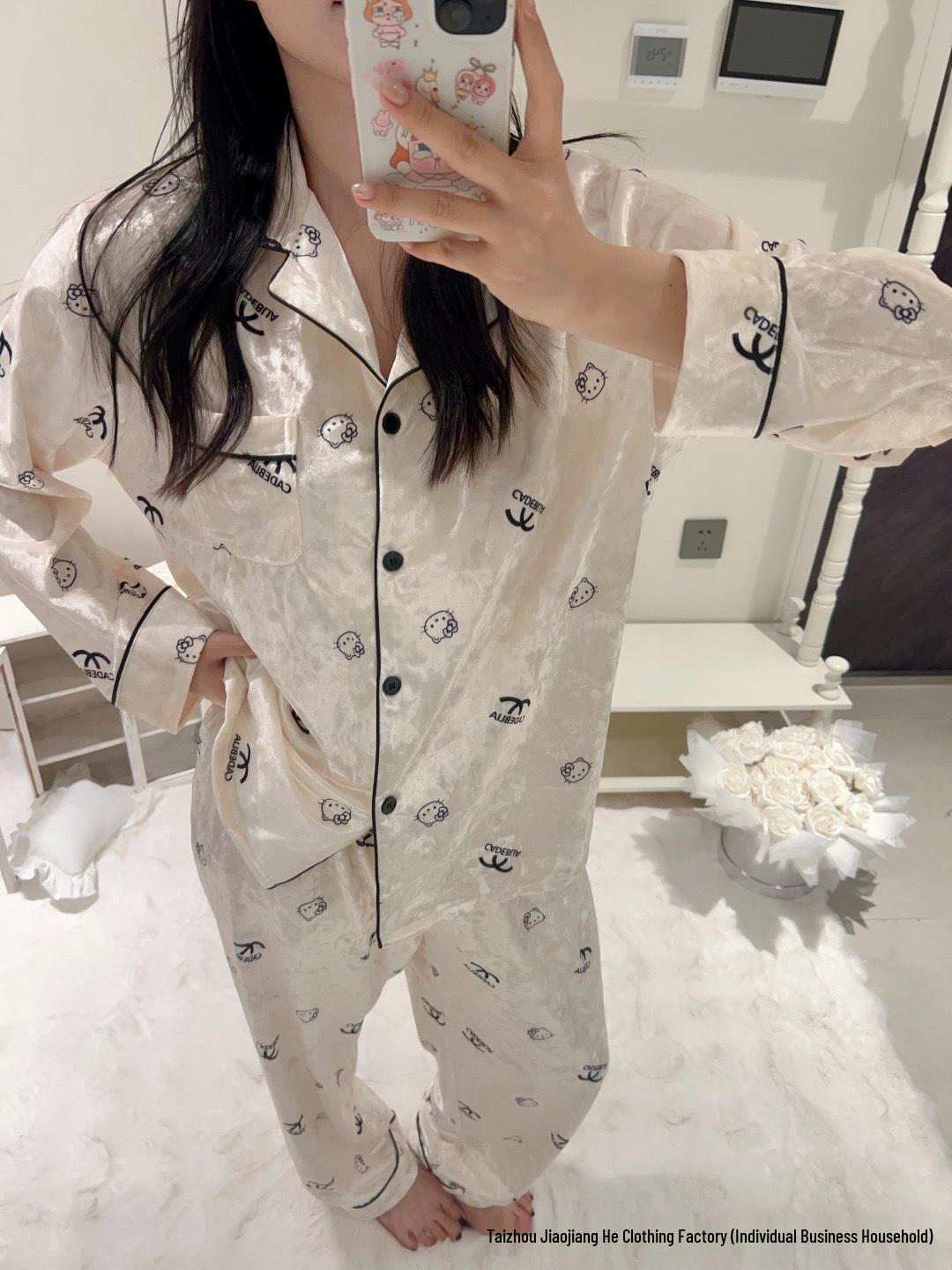 

2025 Luxurious Diamond Velvet Women s Pajama Set - Long Sleeve & Pants, Sweet Fragrance, Internet Celebrity Style, High-End Home Wear. XL