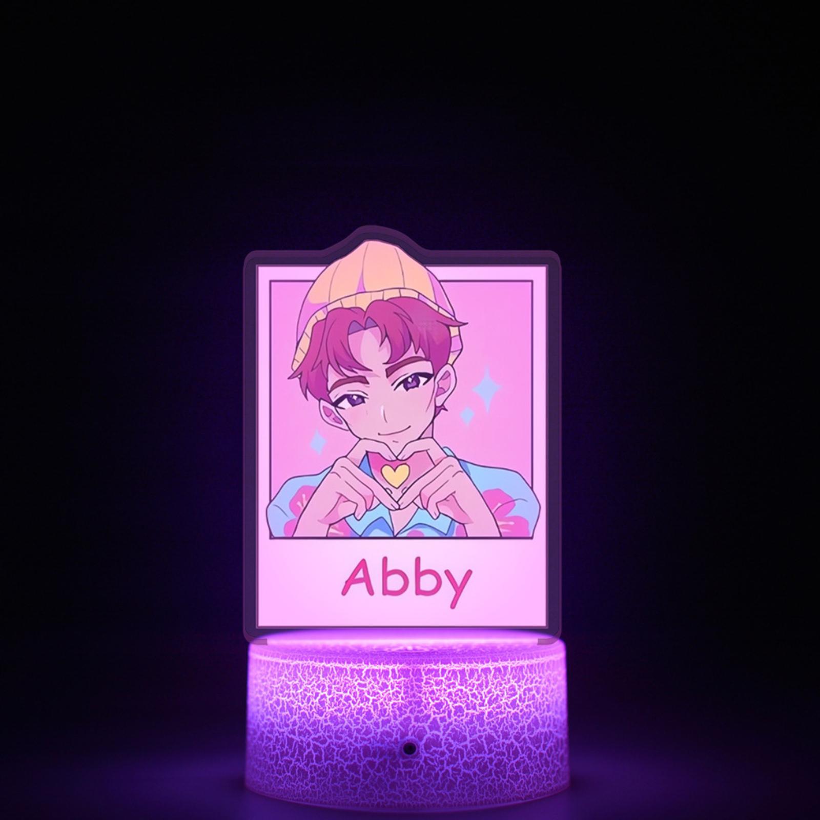 

Настольный ночник подходит для детских подарков, для поклонников красивых подарочных светильников. One Size