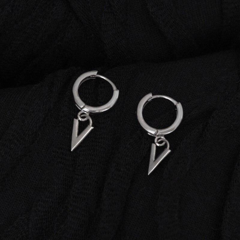 ANENJERY Glossy V-shaped Pendant Earrings for Women Simple Niche Design Female Korean Hoops Huggies Wholesale Boucle D’oreille