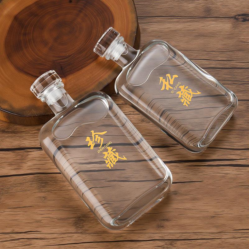 375ml Square Transparent Glass Baijiu Bottle with One Jin (500ml) Capacity, Sealed.