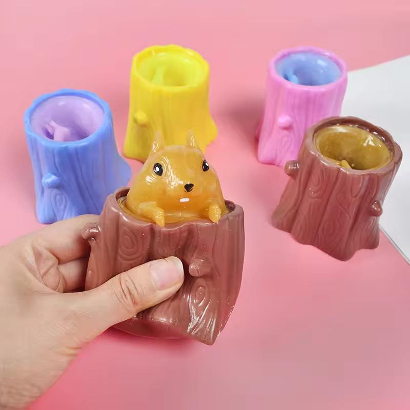 Squirrel Squeeze Toys Evil Squirrel Decompression Squirrel Cup Rubber Fidget Toy Interactive Weird Stress Relief Anxiety Autism
