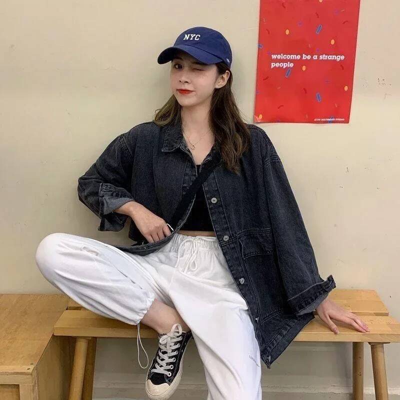 Spring Women Denim Jacket Korean Long Sleeve Loose Jeans Coat Woman Bf Unisex Wild Big Pockets Buttons Outerwear