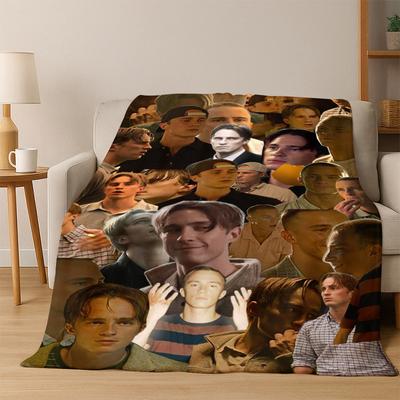 Drew Starkey Rafe Cameron Flannel Blanket Soft Warm Blanket Throw Blanket for Bedroom Living Room Bed Travel Picnic Gift Kid
