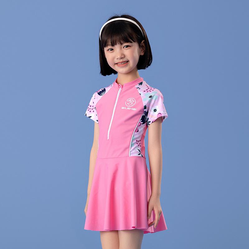 

Быстросохнущий слитный купальник для девочек 2024 года, для детей среднего и старшего возраста, идеально подходит для горячих источников и тренировок. 5XL (150-160 cm) розовый