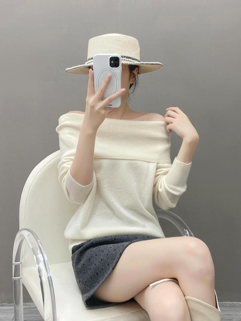 Women's Off-Shoulder Loose Cashmere Sweater - Autumn/Winter Knit Base Layer, Versatile Lazy Style Top