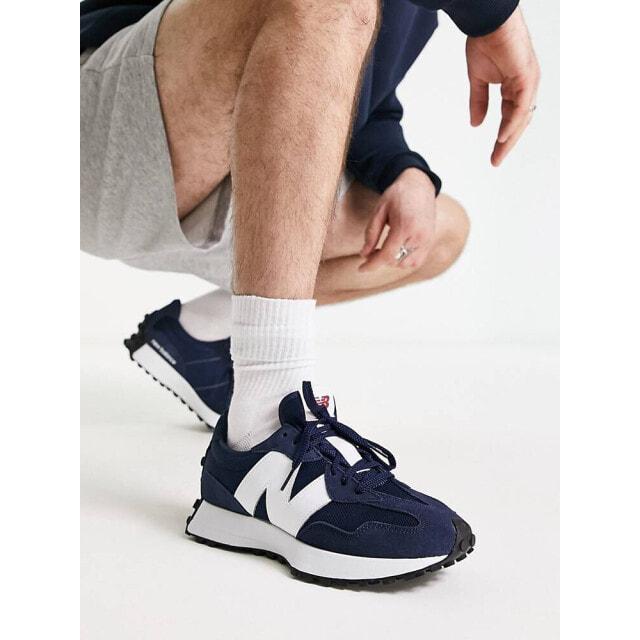 

Бело-голубые кроссовки New Balance 327