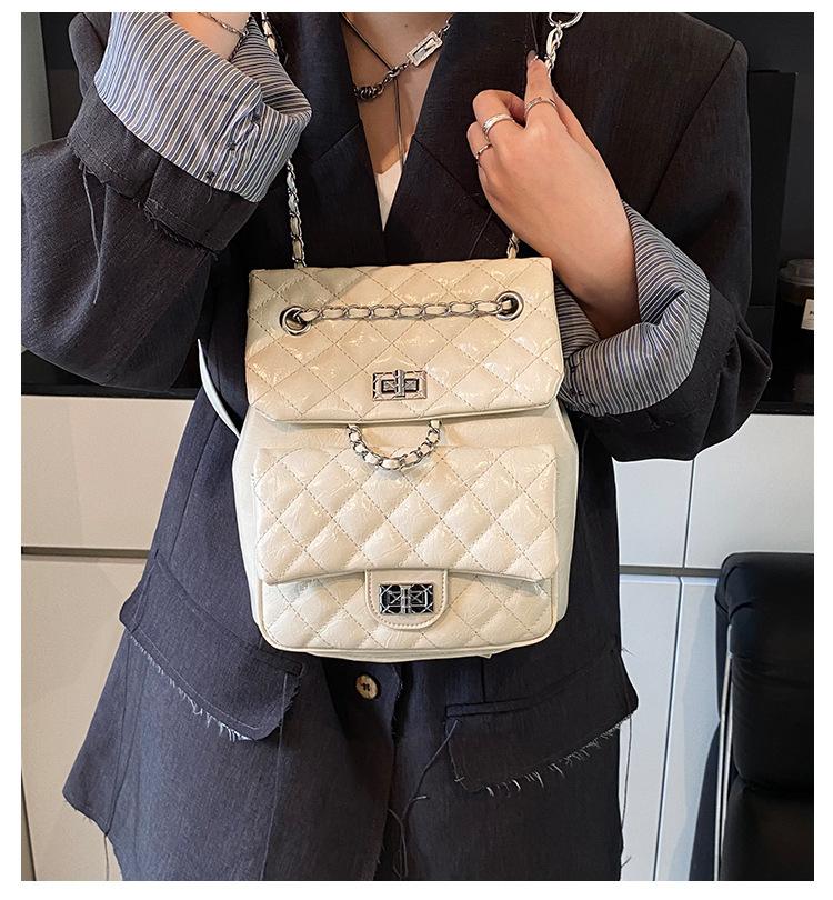 Backpack Women's Fashion Niche Design 2025 New Portable Korean Version Rhombus Student School Bag Lightweight Travel Backpack