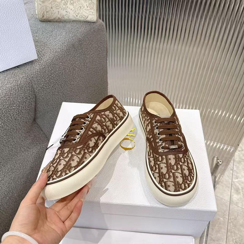 Womens Clover Embroidered Canvas Sneakers Thick Sole Casual Trainers