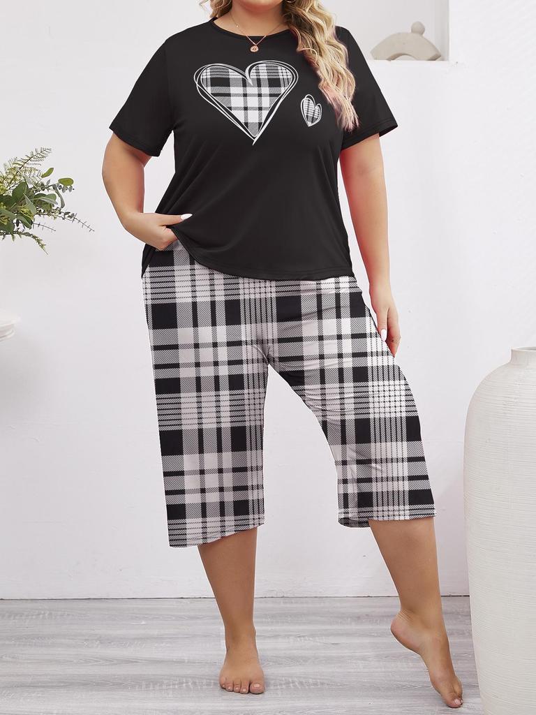 Summer Love Print Pajama Set: Short Sleeve Top & Seven-Point Pants, Plus Size