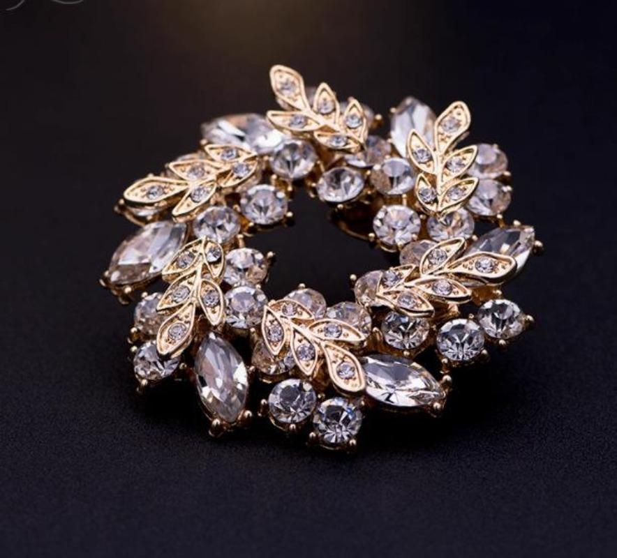 

1Pc Delicate Flower Brooch for Women Men Romantic Flower Plant Pins Brooches Jewelry Trendy Accessories Party Gift білий