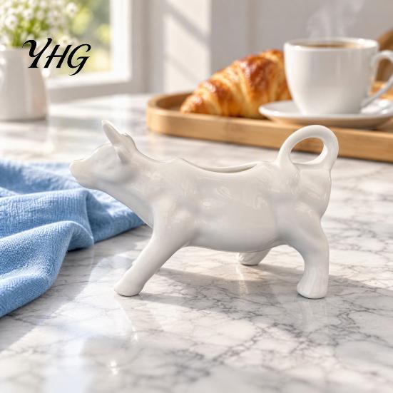 Kitchen Dining Accessory Puking Cat Ceramic Sauce Container, Novelty Glazed Serving Condiment Server Decorative Fun Kitty Pitcher for Salad Dressings
