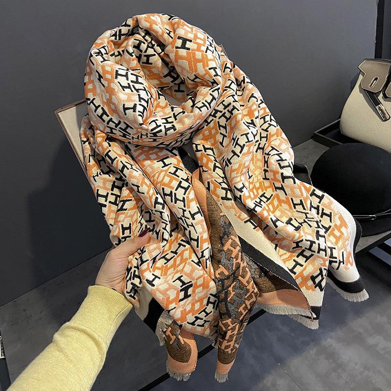 Sunflower Pattern Autumn and Winter New Imitation Cashmere Scarf for Women Warm and Thickened Versatile Long Shawl and Scarf