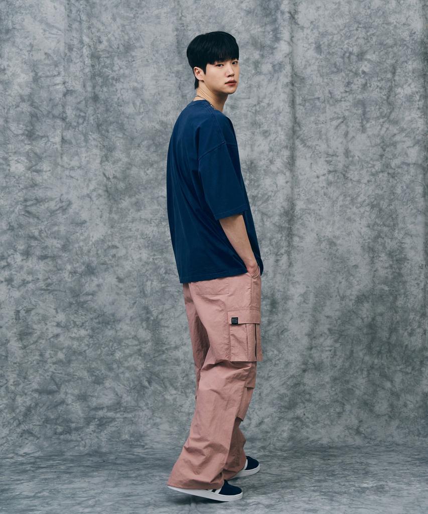 MOZMOZ Parachute Nylon Cargo Pants Pink