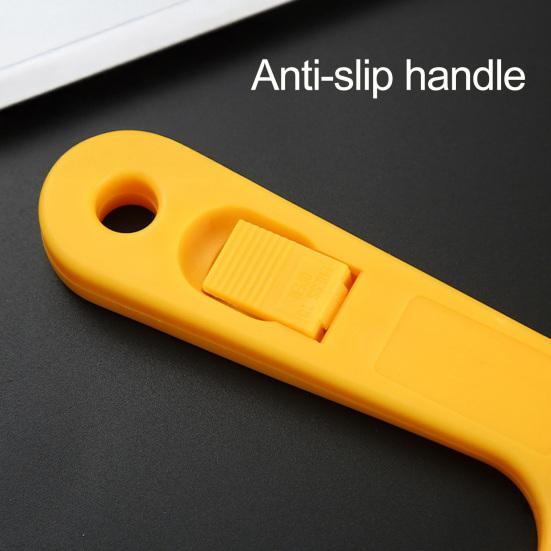 Reinigungskratzer mit einziehbarer austauschbarer Edelstahlklinge Ergonomischer Anti-Rutsch-Griff Hartnäckiger Fleckenentferner Robuster Reinigungskratzer