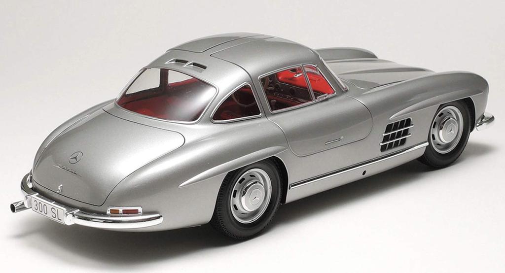 Tamiya 1/24 Sports Car Series No. 338 Mercedes-Benz 300 SL Plastic Model Kit 24338