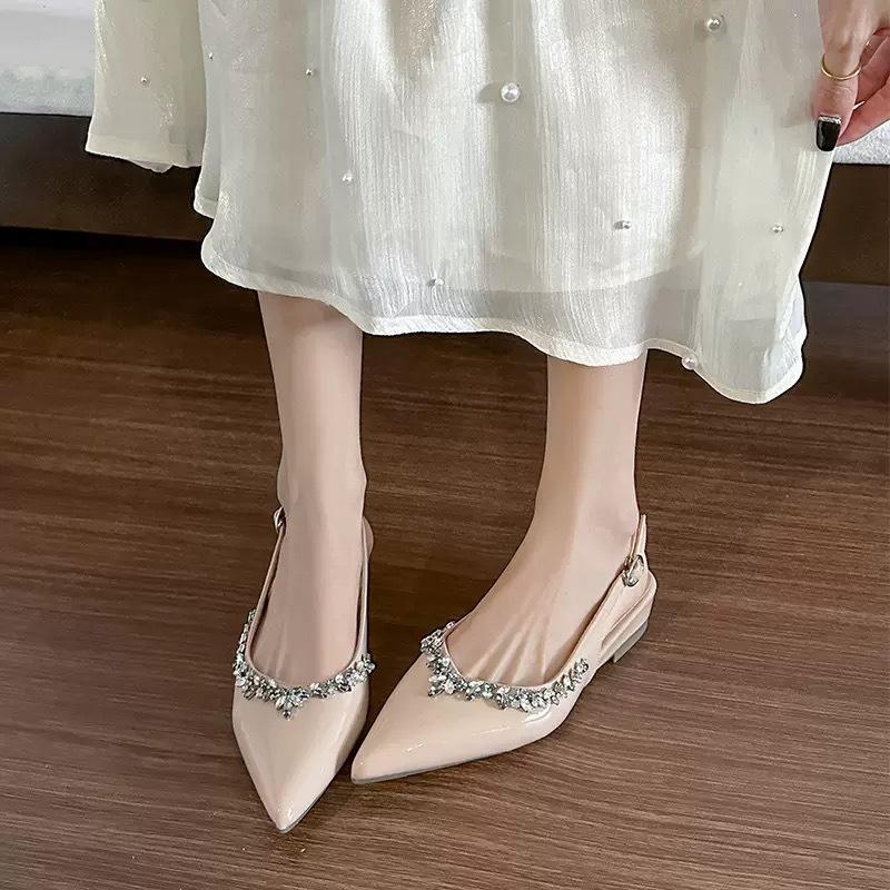 

Женские туфли большого размера со стразами, остроносые, сказочный темперамент, босоножки Baotou телесного цвета, новинка 2025 года, французская лакированная кожа, толстая подошва 35