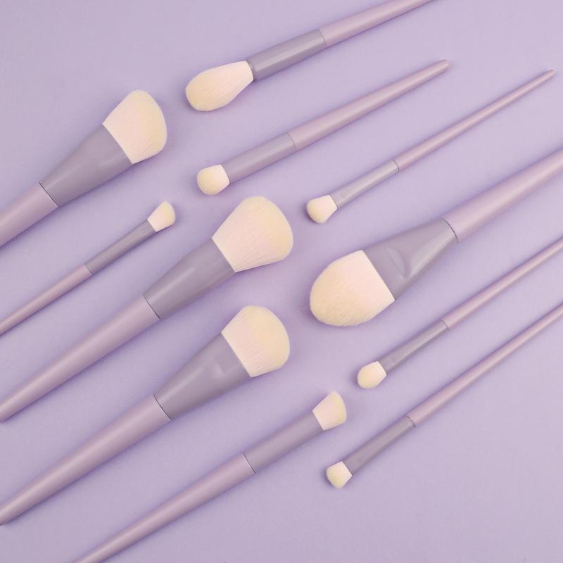 Small Purple Potato 11-Piece Makeup Brush Set: Includes Loose Powder and Eye Shadow Brushes - Beauty Tools Collection