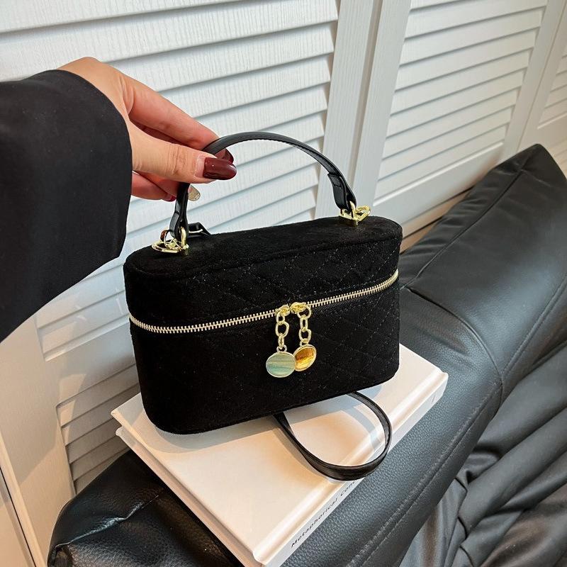 

Нишевая женская сумочка Модная квадратная коробка в форме ромба с высоким уровнем внешнего вида и сумка через плечо чёрный