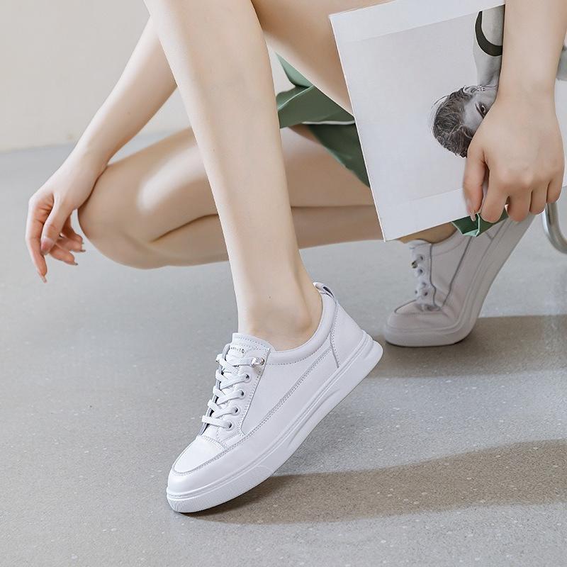 

Женские спортивные кеды на мягкой подошве, Пара плоских и универсальных повседневных туфель 40 белый