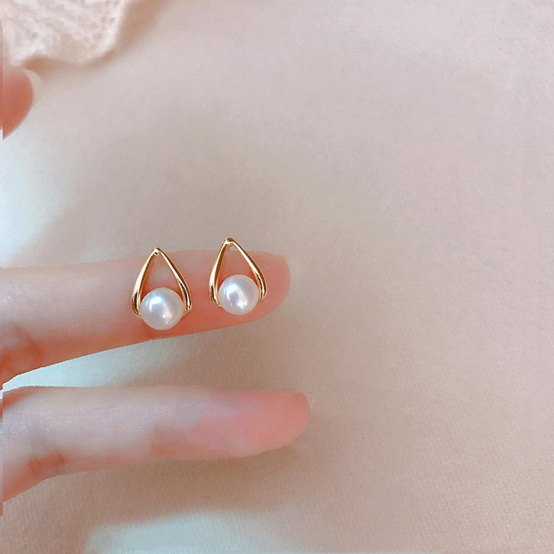 Korean Style S925 Sterling Silver Water Drop Pearl Stud Earrings for Women - Artistic and Fashionable Jewelry