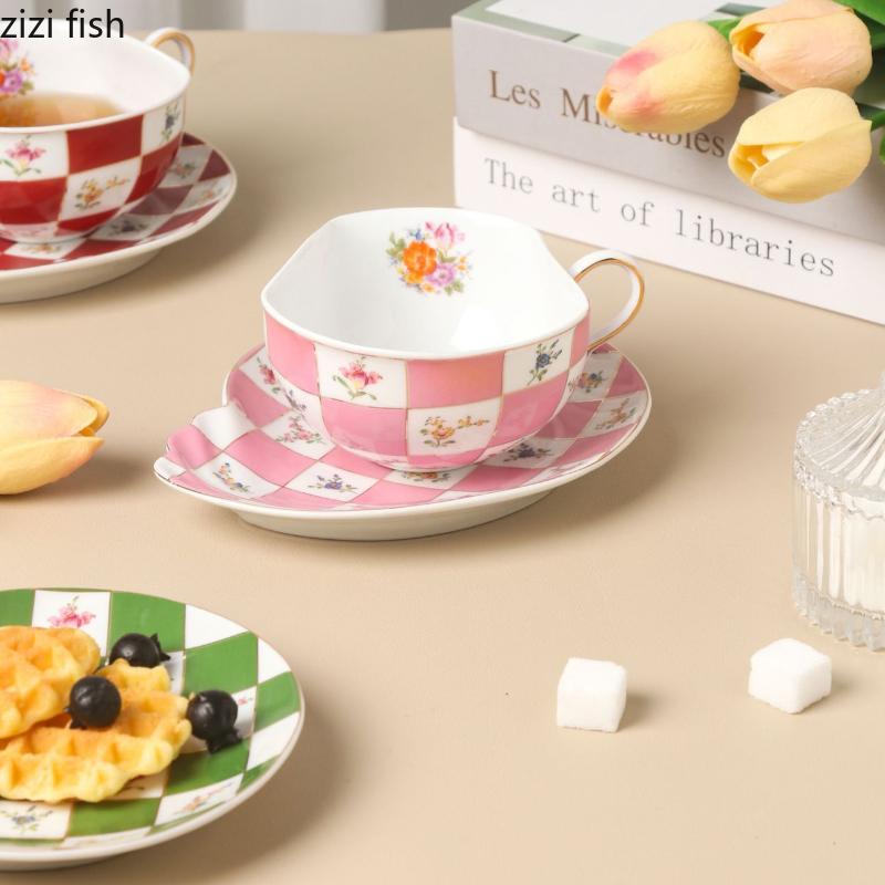 Rural Style Flower Ceramic Mug Retro Grid Coffee Cup and Saucer English Afternoon Tea Flower Tea Cup Breakfast Cups Water Cups