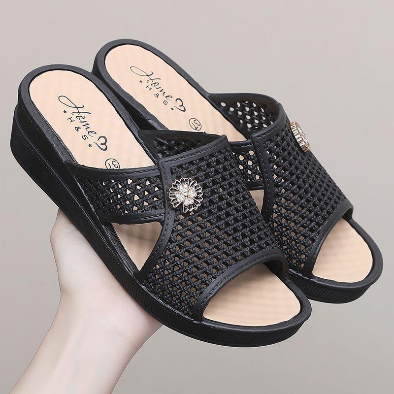 Neue Sommer Damenmode Rutschfeste Indoor- und Outdoor-Hausschuhe mit dicker Sohle