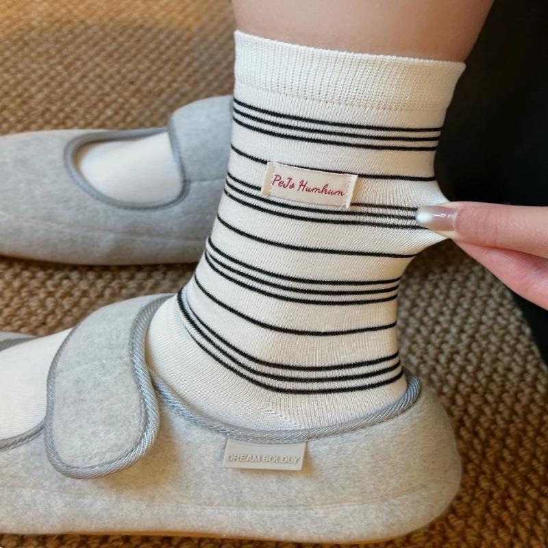 Female Spring and Autumn Pure Cotton Lovely Assorted Stripe Boneless In The Tube Pile Socks