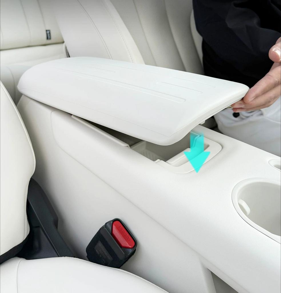 For 2026 GWM ORA 5 Armrest Box Silicone Cover, Non-slip Original Color Center Console Armrest Protector Pad Interior Accessories