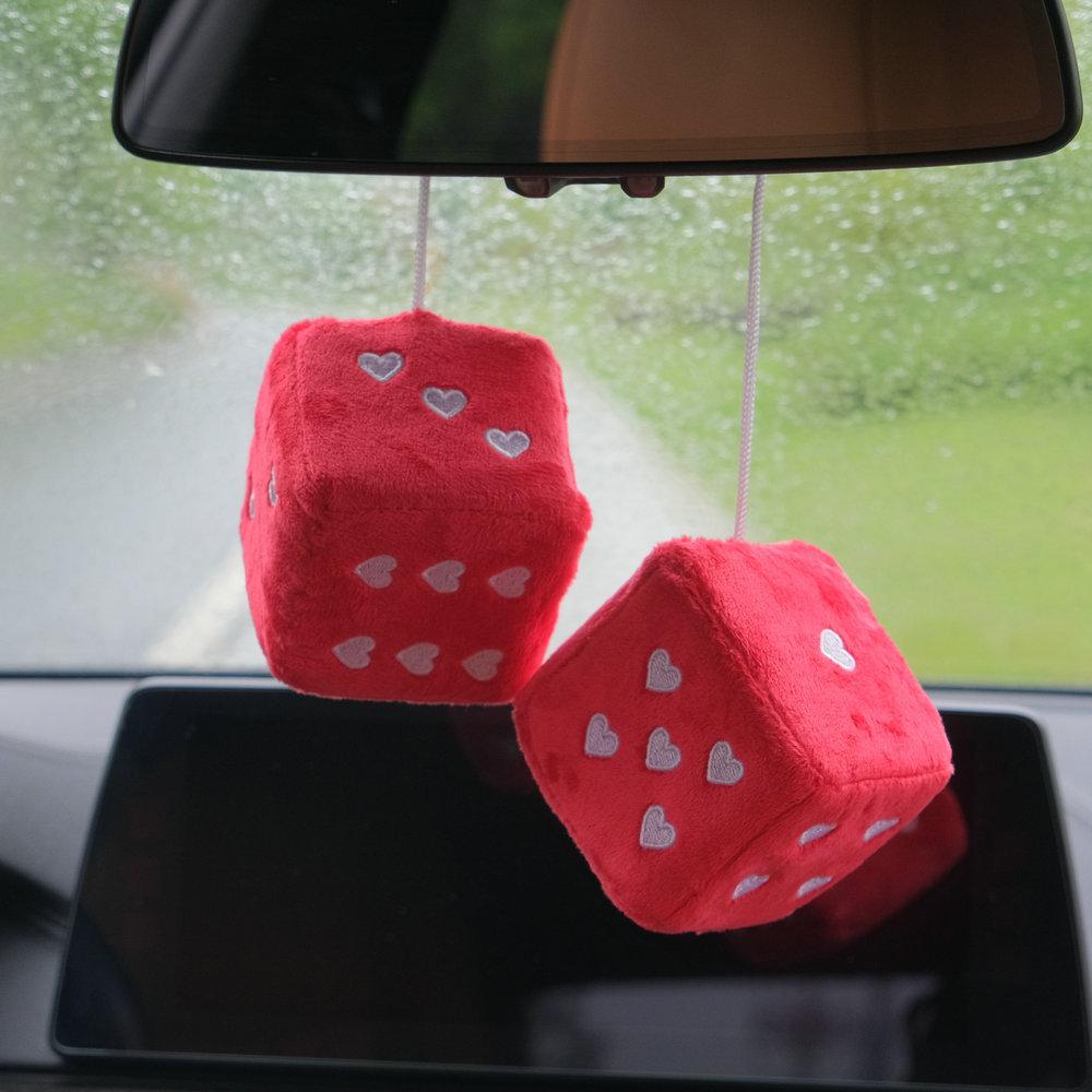 A Pair Of Plush Dice Heart-shaped Decorations For Car Rearview Mirrors, Retro Square Decorative Dice For Car Hanging Accessories