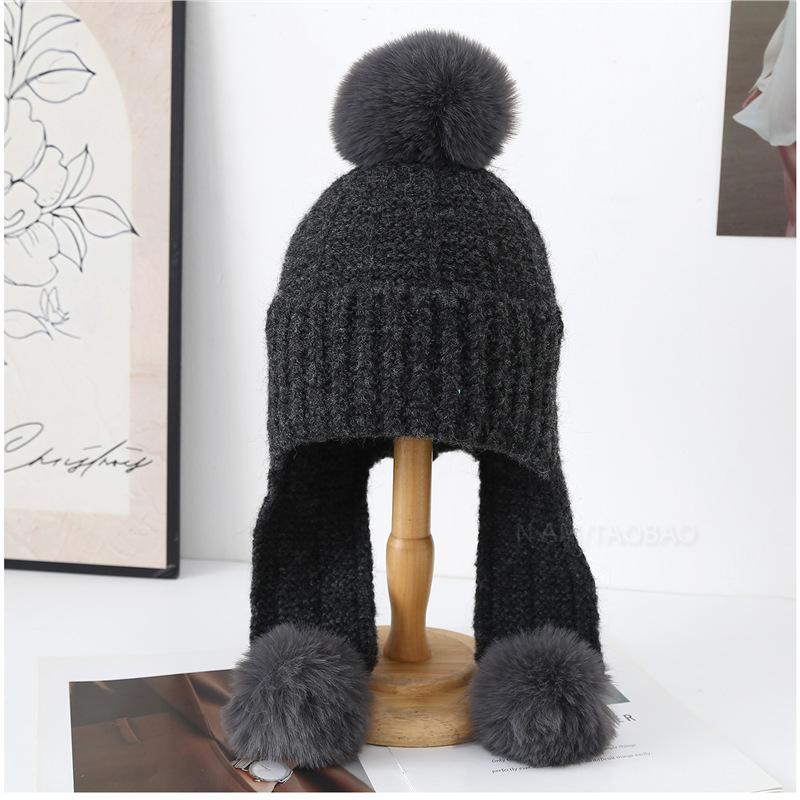 Winter Korean Thickened Hairball Ear Protection Knitted Bomber Hat Women Simple Casual Windproof Warm Small Face Wool Beanie Cap