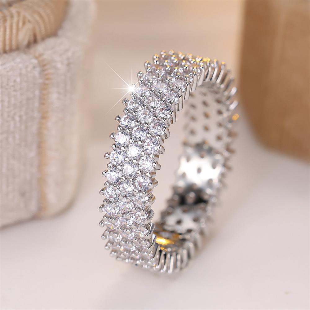 Cute Round Stone Black White Green Zircon Rings For Women Vintage Black Metal Gold CopperColor Ring Wedding Jewelry Bridal Gift