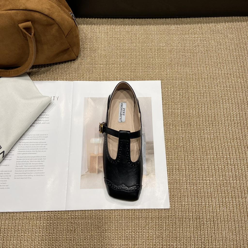 Retro Carved Square Head Niche Design Single Shoes Flat-soled Small Leather Shoes Women Niche Design French Mary Jane Single Shoes Women