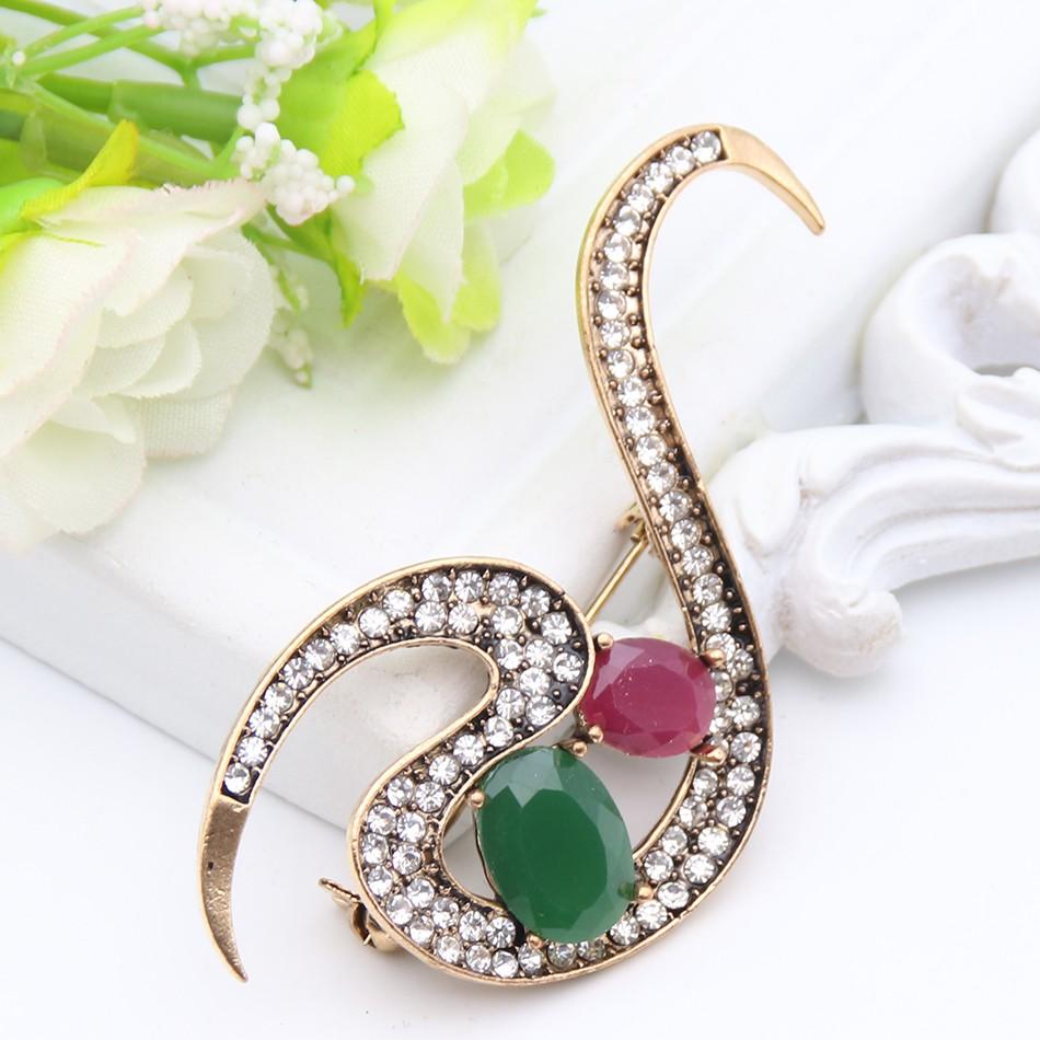 

Винтажная женская брошь с цветком из смолы, рациональный дизайн, этнические украшения, цвет антикварного золота зелёный