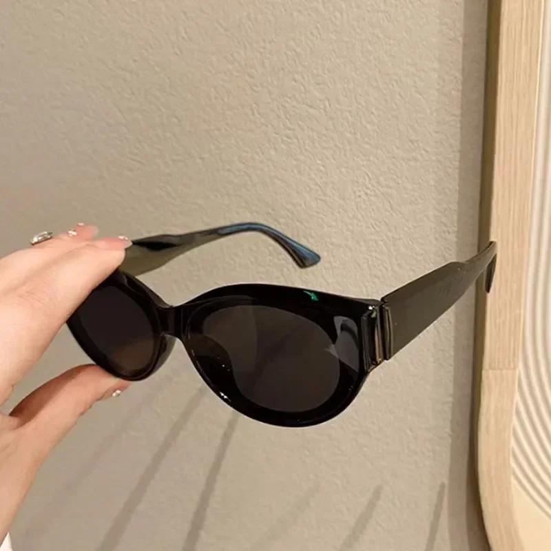 Retro Style Small Oval Sunglasses Women Cat Eye Sunglasses Fashion Colorful Mirror Goggles Punk Sports Sun Glasses Eyewear