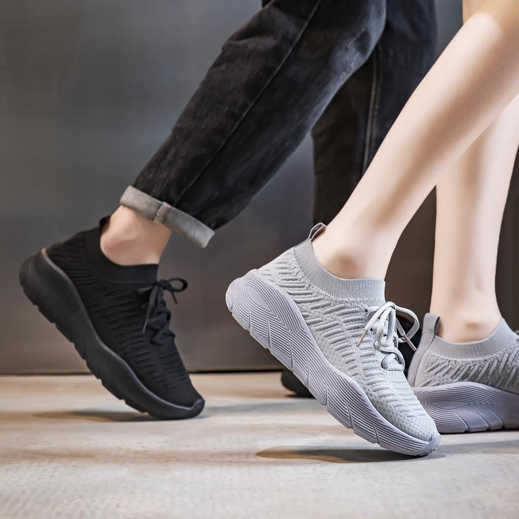 Couple Flying Woven Shoes Breathable Versatile Casual Sports Shoes Men's Glove Socks Shoes Platform Running Casual Shoes F8858