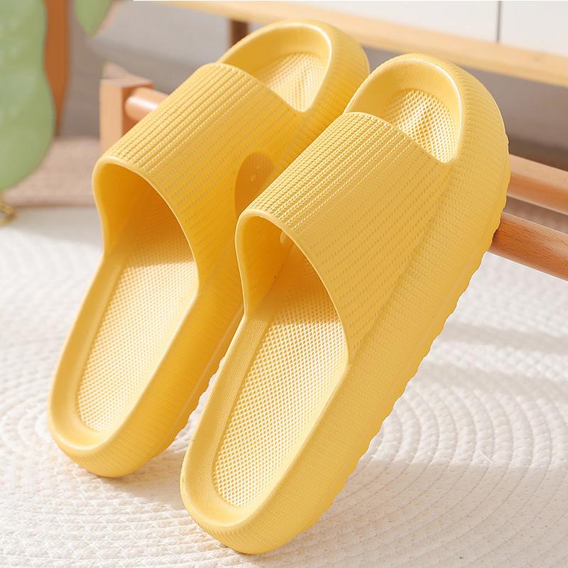 Fashion Smile Pop Summer Simple Style Thick Sole Slippers Indoor Casual Slippers Men Non-slip Bathroom Shoes Men Breathable Sandals