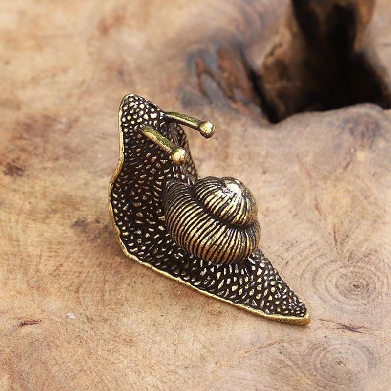 1 Piece Make Old Brass Snail Ornaments Animal Sculpture Mini Tea Pet Zen Garden Decoration Gift Handmade Metal Feng Shui Crafts