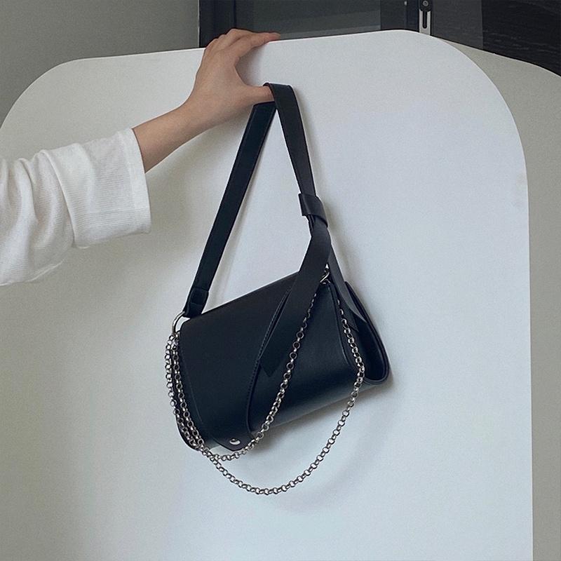 IELGY Niche Design Black Trendy Chain Bag Wild Fashion Foreign Style Single Shoulder Bag Messenger Bag