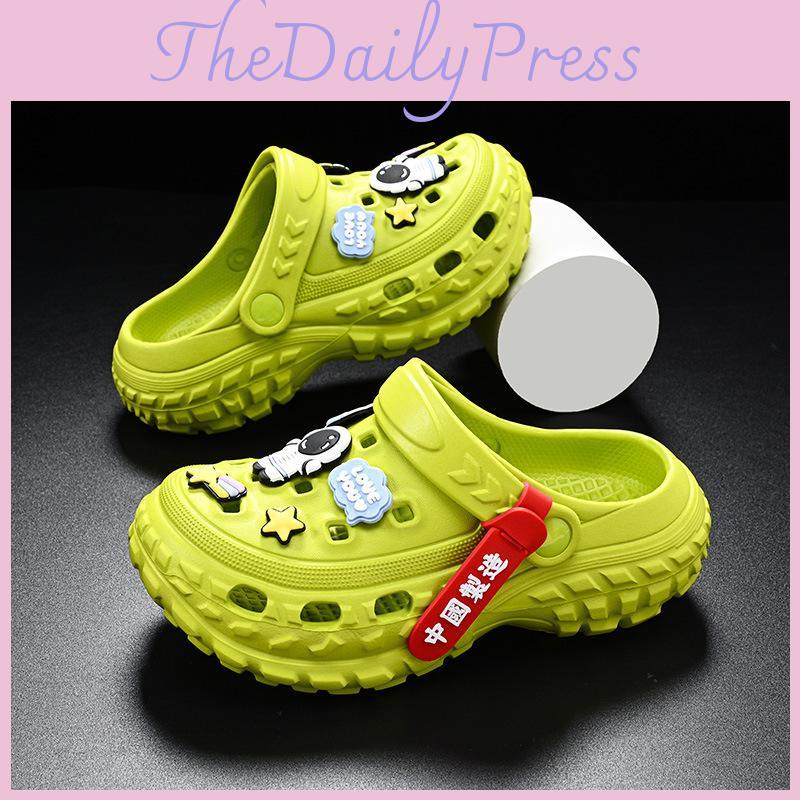 Decorations Cartoon Astronaut Childrens Slippers Summer Antislip Beach Sandals